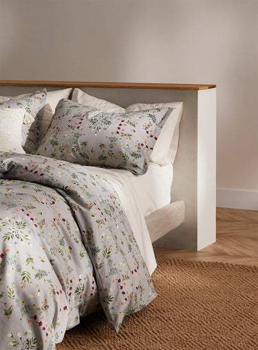 Immortal flowers duvet cover set